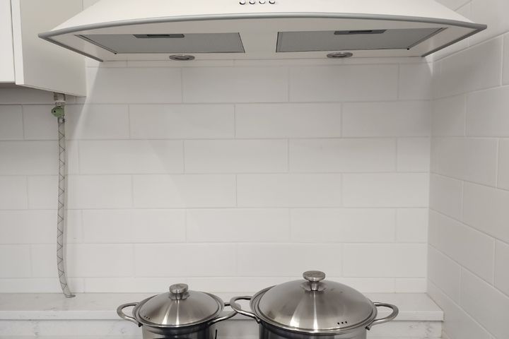 Brand-new, spacious two-room unit; parking av 6th image