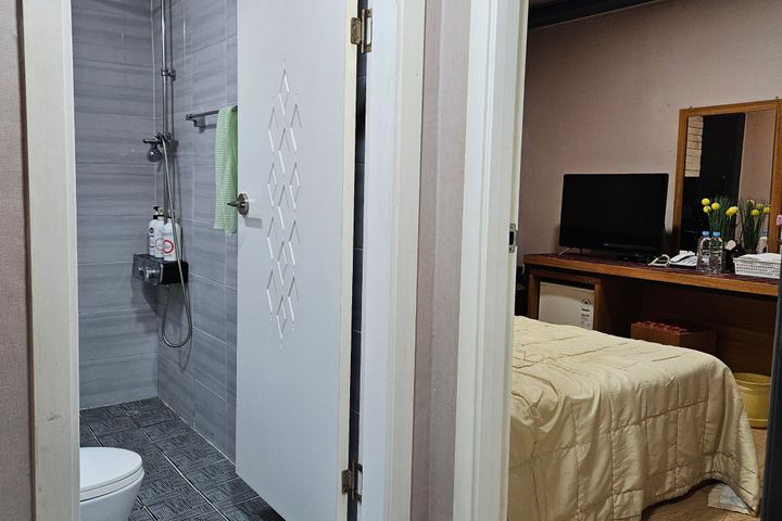 Monthly-rate motel in Uam-dong, Cheongju 9th image