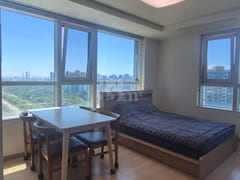 A month-long stay in a spacious house with an 7th image
