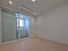 Newly built apartment within walking distance 8th image
