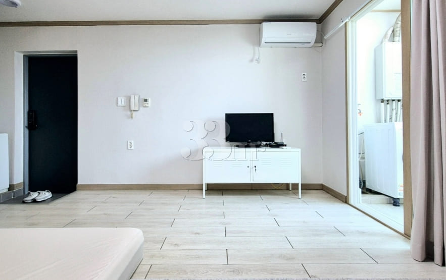 Special-price studio apartment 2th image