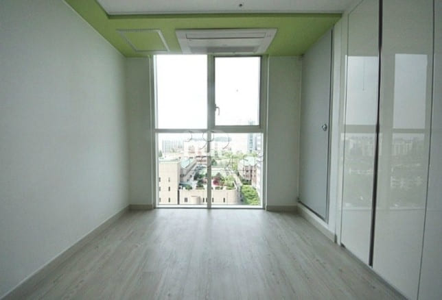 Officetel in the central complex of Mok-dong 1th image