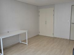 Two-bedroom apartment 5th image
