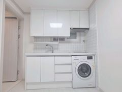 * Fully renovated 2-room apartment near Hapje 1th image
