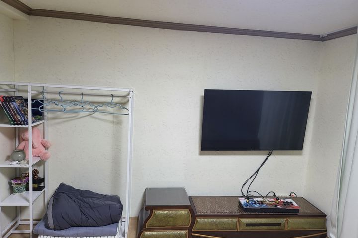 Peace House, Room 201 9th image