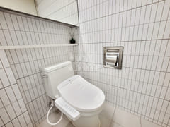 Convenient and cozy with an ocean view 8th image