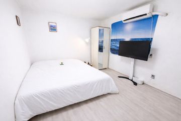 Bucheon, fully furnished, pet-friendly