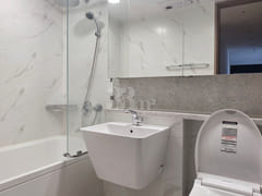 3-room apartment near the airport in the city 6th image