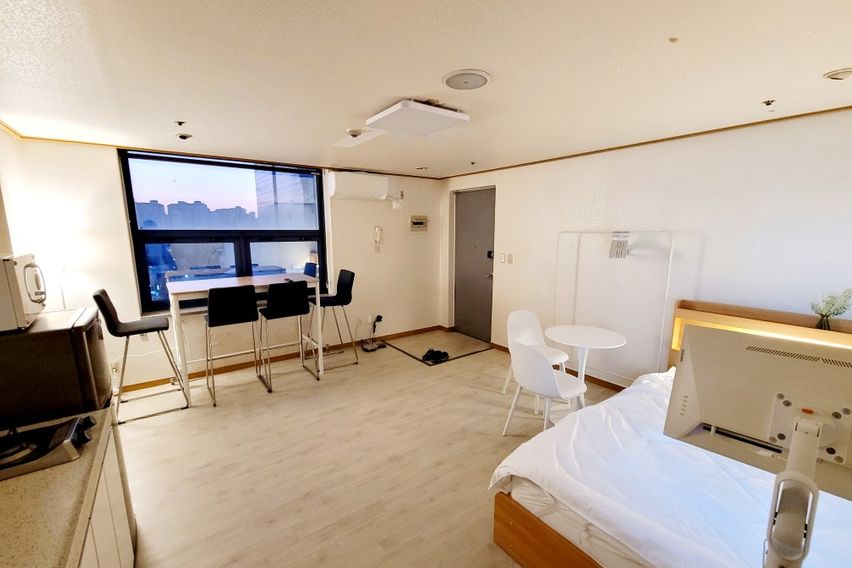 🤵신촌초역세권고층뷰9