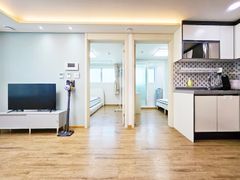 Fully furnished short-term rental 83 6th image