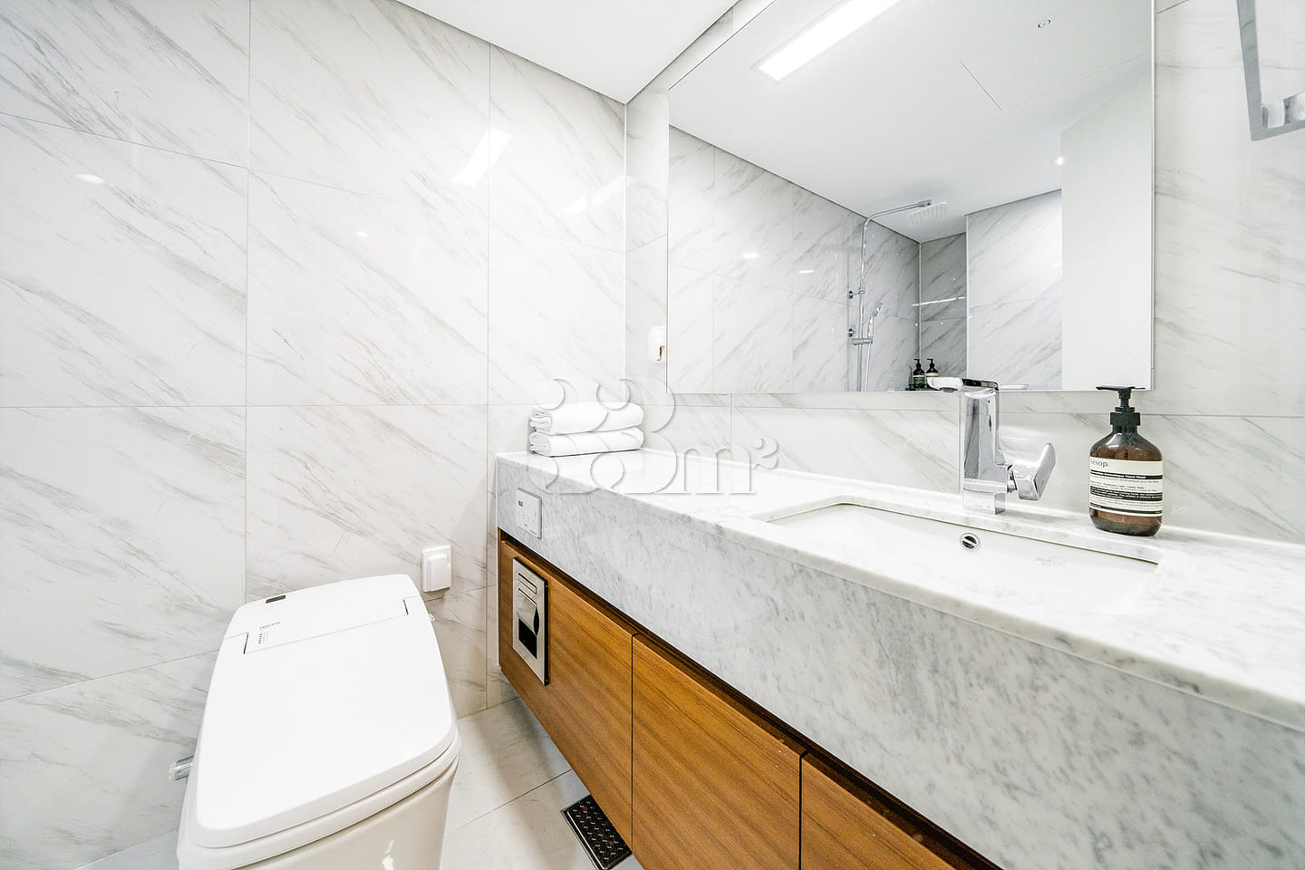 Luxury Newly Built Apartment in Seocho G 9th image
