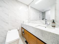 Luxury Newly Built Apartment in Seocho G 9th image