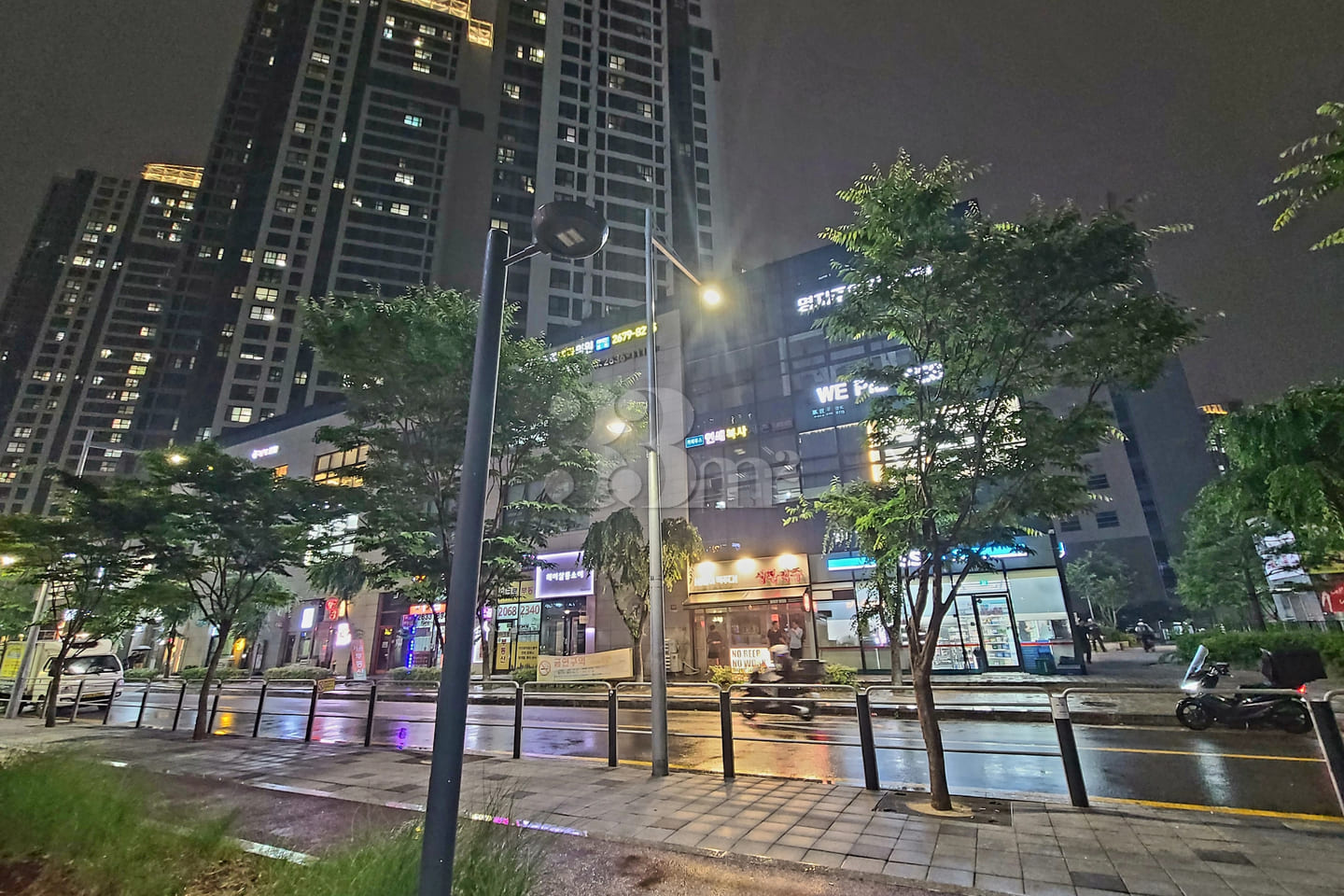 Newly built in Yeouido, Han River, Clean 19th image