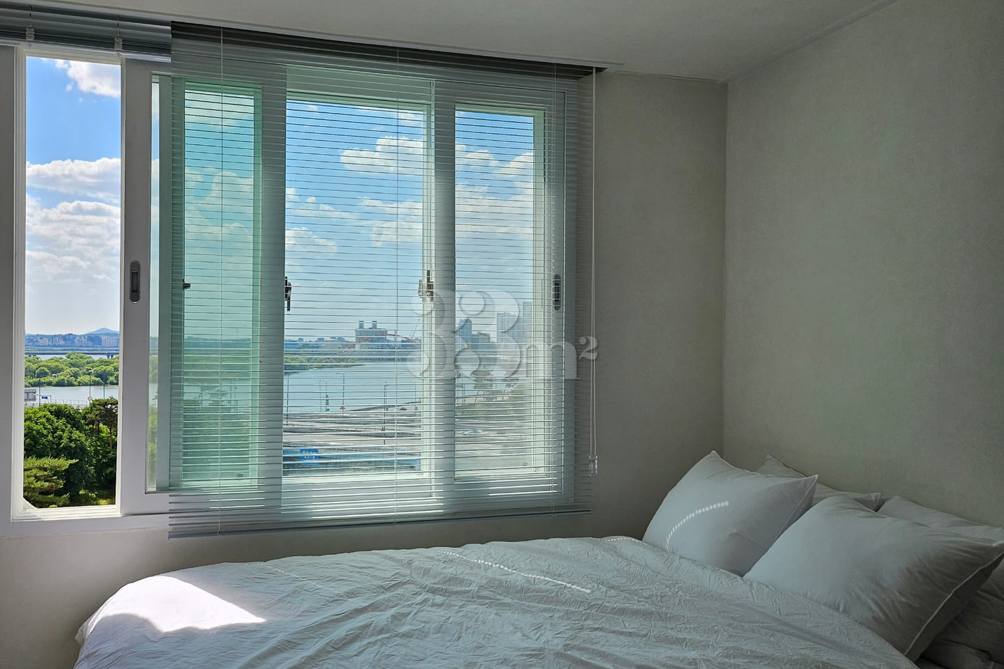Mapo Han River view, dryer available 4th image