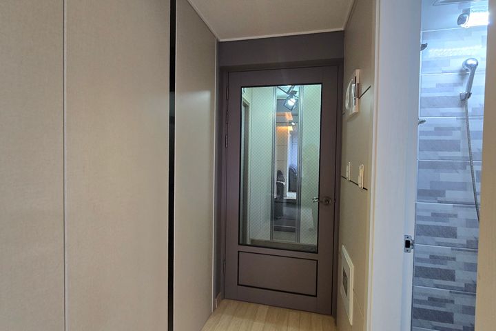 Clean two-room apartment near Yeonsinnae Stat 8th image