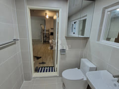 5-minute walk from Toseong Station and Kkangt 14th image