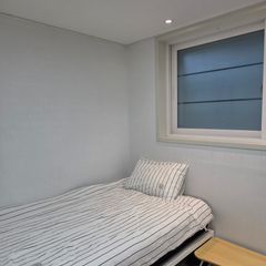 Newly Built Studio Apartment near Banghak Sta Unit Image