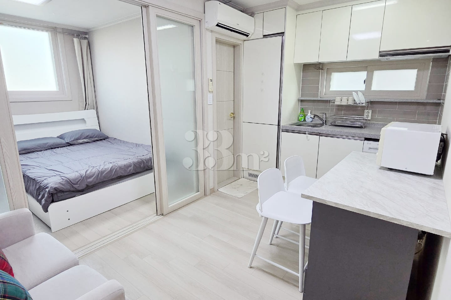 Fully furnished two-room apartment 2 minutes 11th image