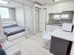 Fully furnished two-room apartment 2 minutes 11th image