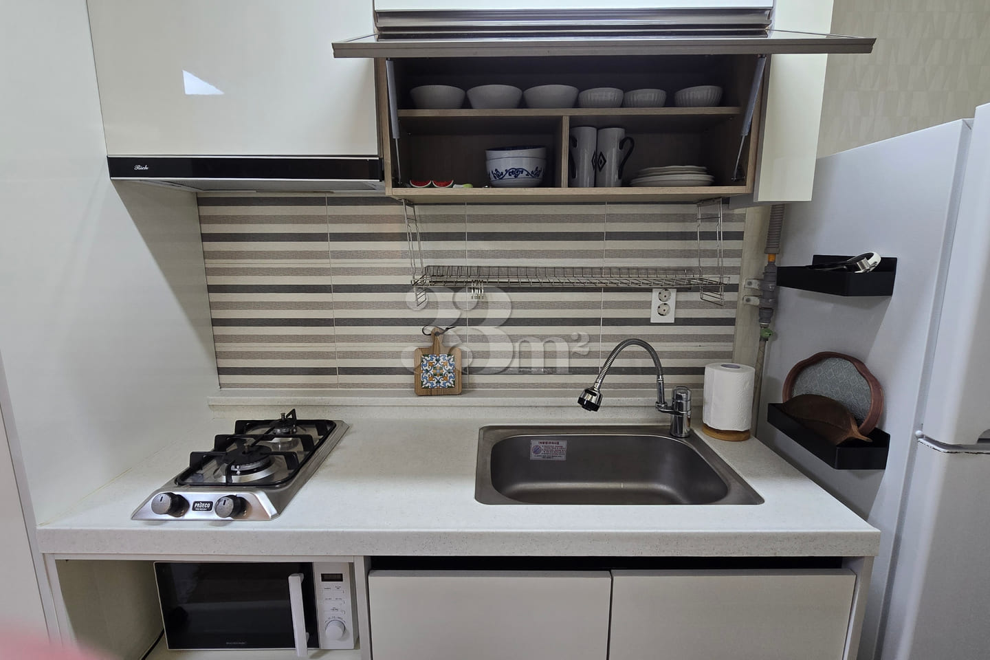 Studio apartment near Samsung Jije Station an 14th image