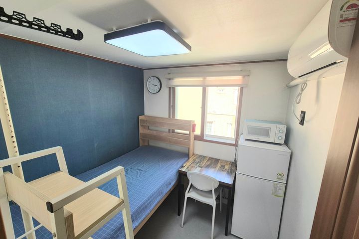 A room with good value for money 0th image