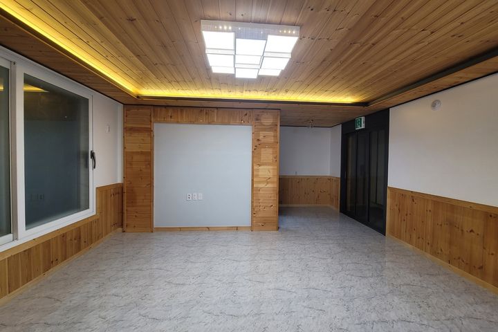 New three-room apartment near Daejeon Station 2th image