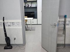 Two-room unit (No. 106) with convenient trans 5th image