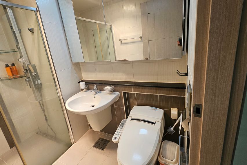 별똥별하우스 사이8층