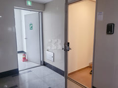 Spacious room, stylish room, close to the sta 18th image