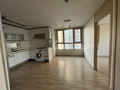 Apartment-like accommodation near a subway st 2th image