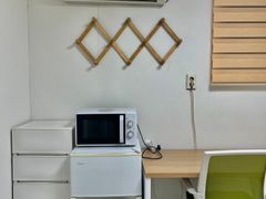 Room 207 5th image