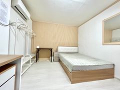 Room 201 2th image