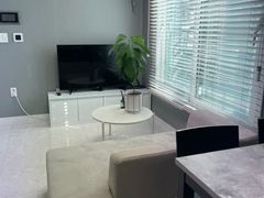 A bright and comfortable home. 3th image