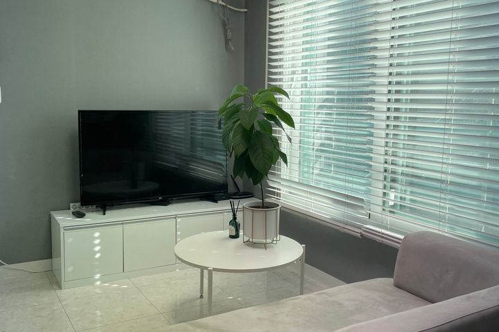 A bright and comfortable home. 6th image