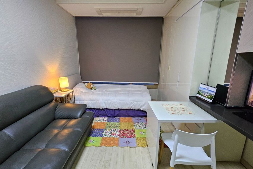 청계산입구역 힐링 공간 1번째 이미지