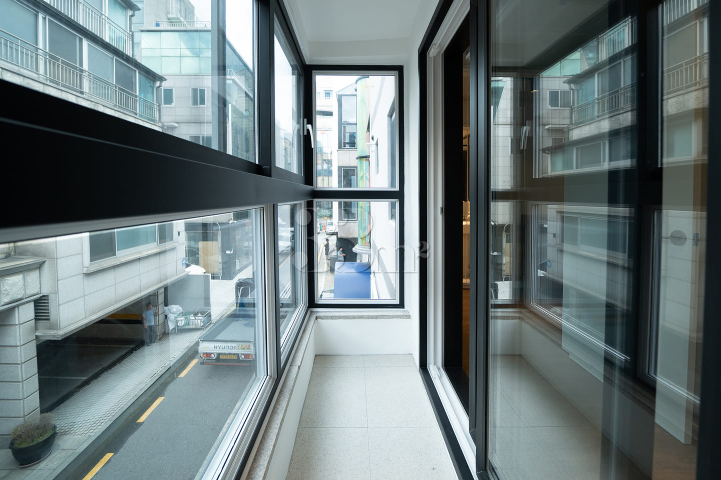 Like-new 2-room unit, 3-minute walk from Eonj 9th image