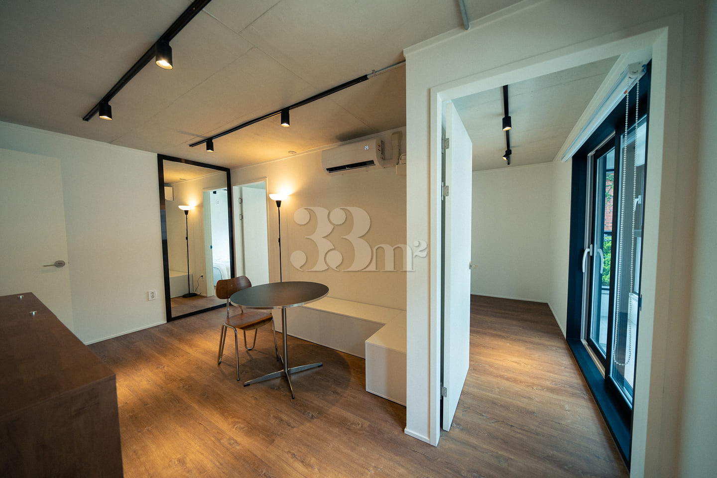 Like-new 2-room unit, 3-minute walk from Eonj 0th image