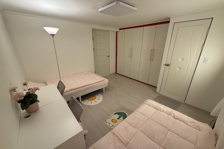 Yonsei Alumni 2-person Room B 1th image