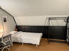 Yonsei Alumni Double Room D 3th image