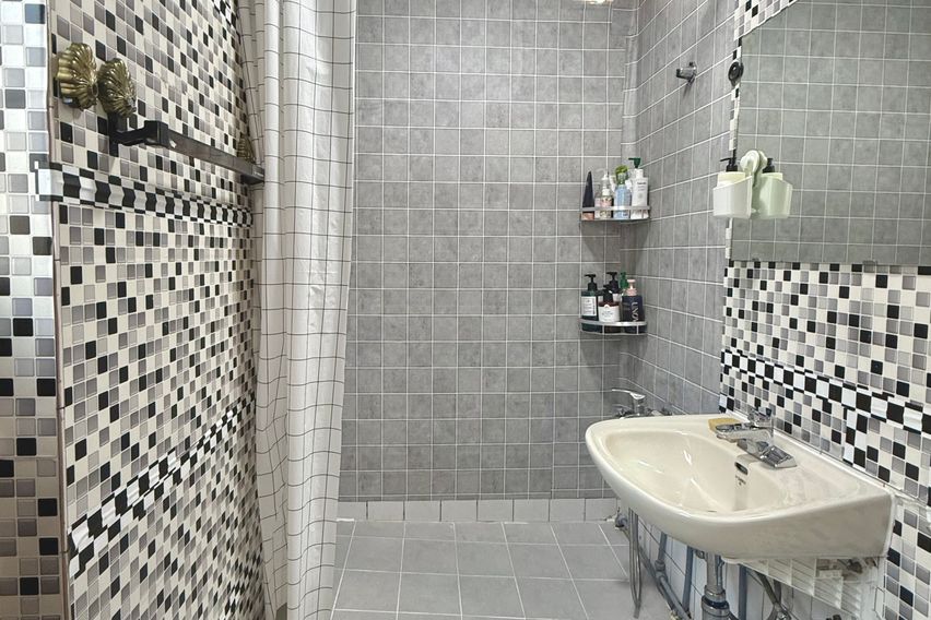 이대역 도보 4분 4룸