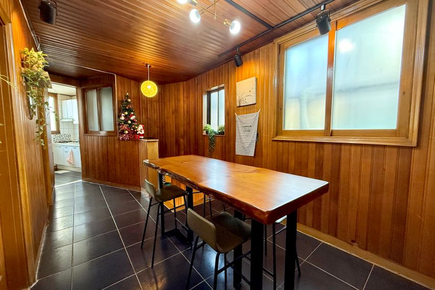 이대역 도보 4분 4룸