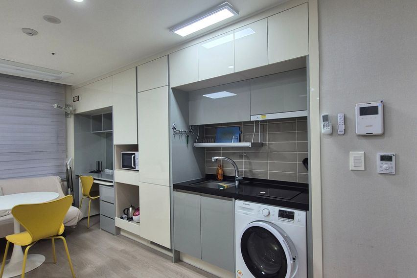 신촌역 2분거리 시티뷰