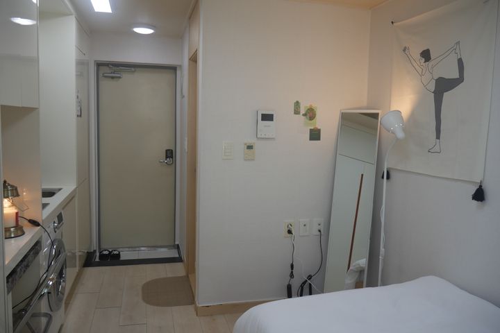 🌿 Fully-furnished studio apartment near Buch 13th image