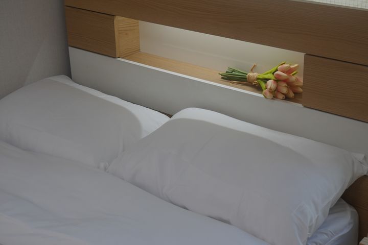 🌿 Fully-furnished studio apartment near Buch 9th image
