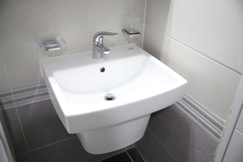 풀옵션) 신촌역 4분