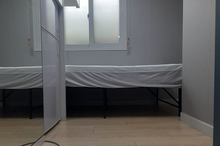 Room 304 0th image
