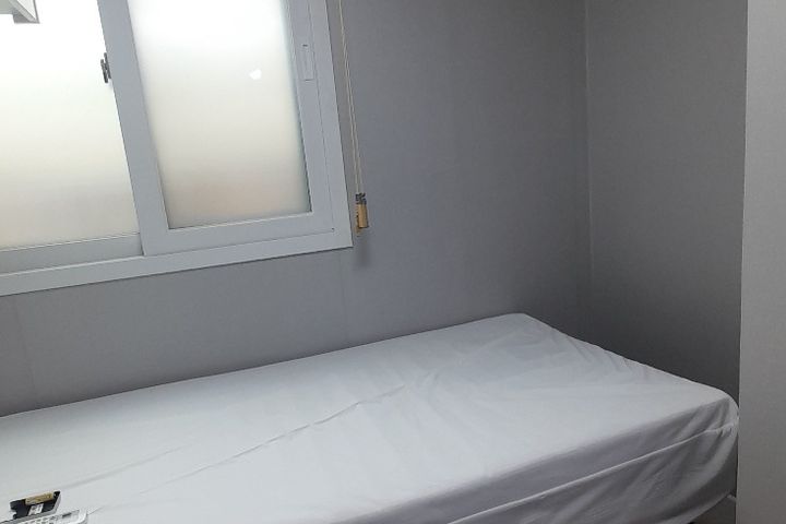 Room 304 1th image
