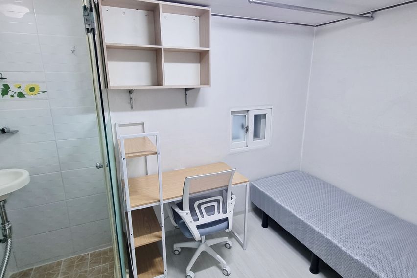 넓은외창샤워룸/여성전용