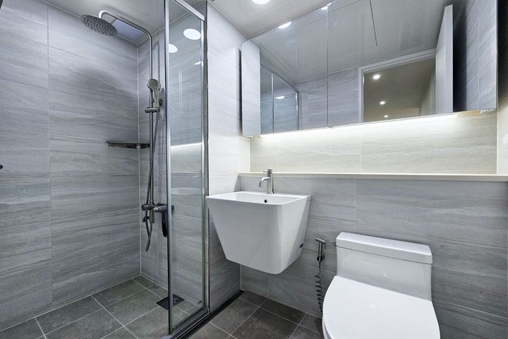 Clean 3-room, 2-bathroom apartment in Dogok-d 14th image