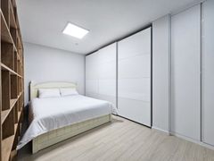 Clean 3-room, 2-bathroom apartment in Dogok-d 10th image